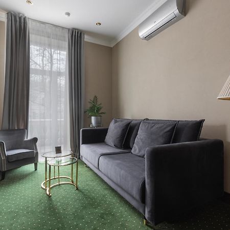Arcadia Plaza Hotel Odessa Esterno foto