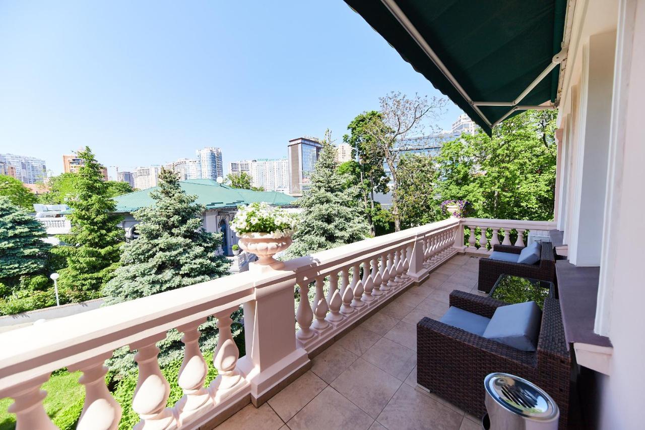 Arcadia Plaza Hotel Odessa Esterno foto