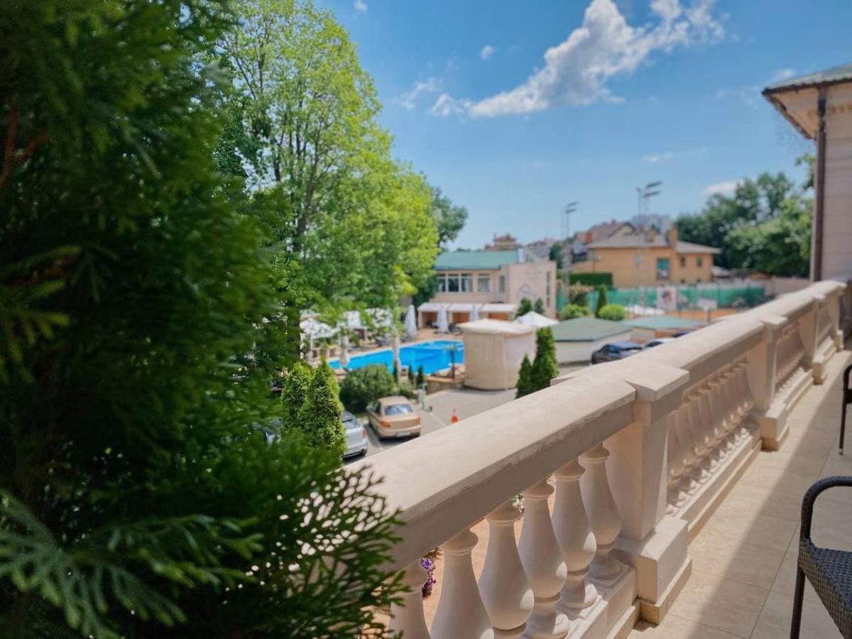 Arcadia Plaza Hotel Odessa Esterno foto