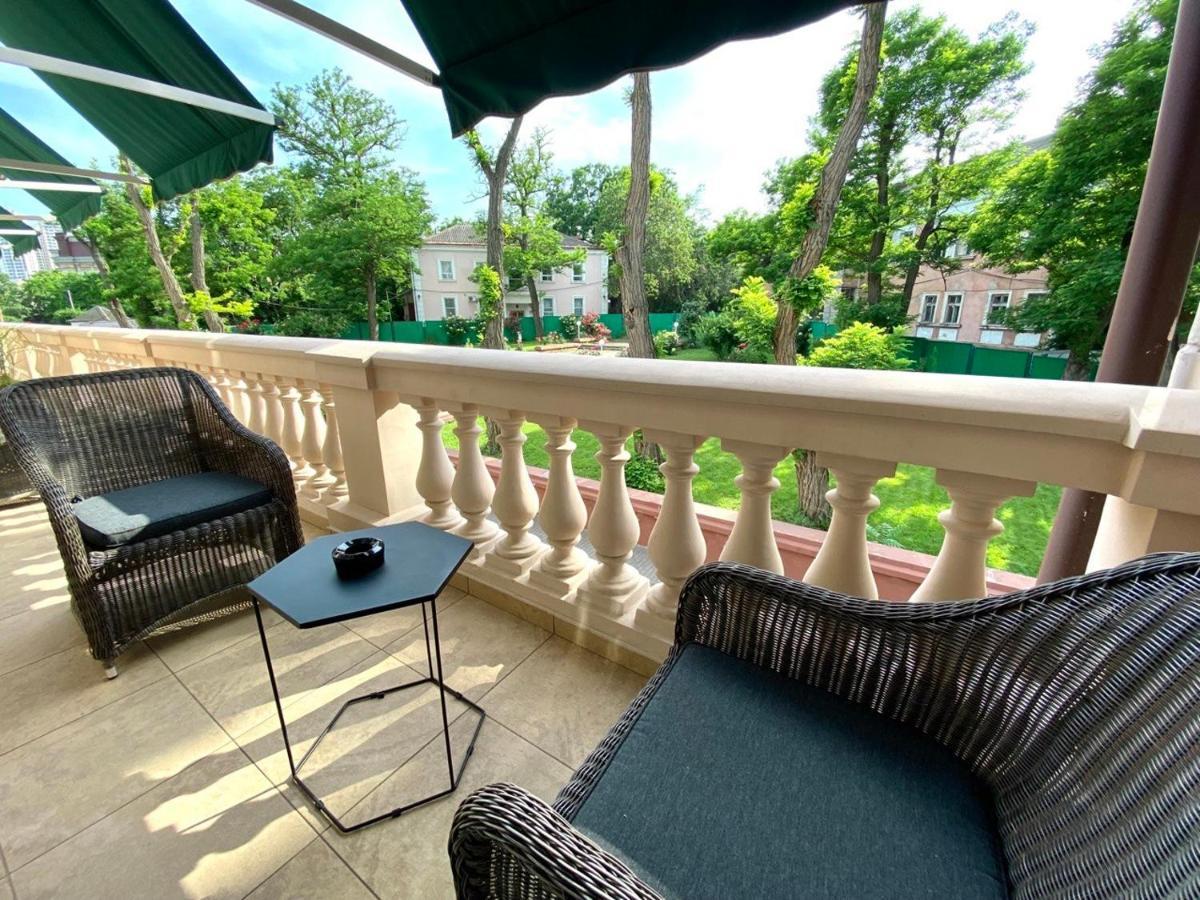 Arcadia Plaza Hotel Odessa Esterno foto